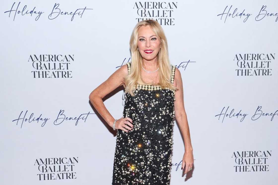 sutton stracke net worth